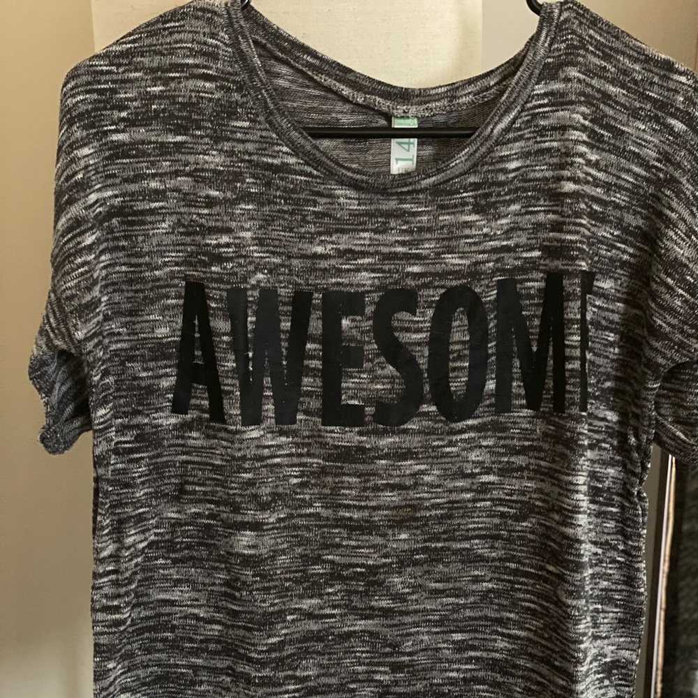 Short sleeve t shirt